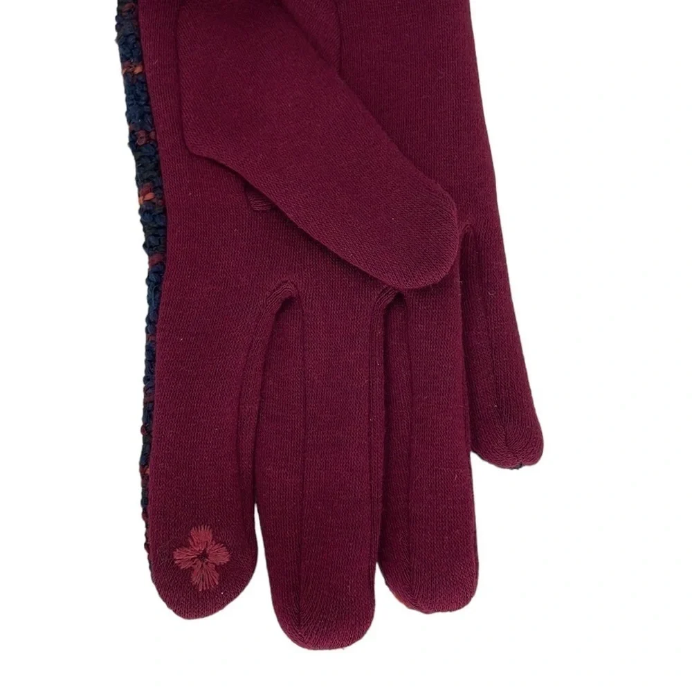 TPO Fashion Gloves NWT Smartphone Touch Maroon Blue Checkered Print Small S